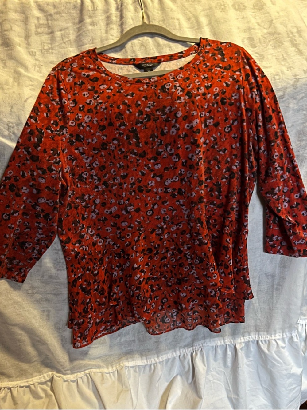 Simply Vera Wang Red Animal Print Women’s Top